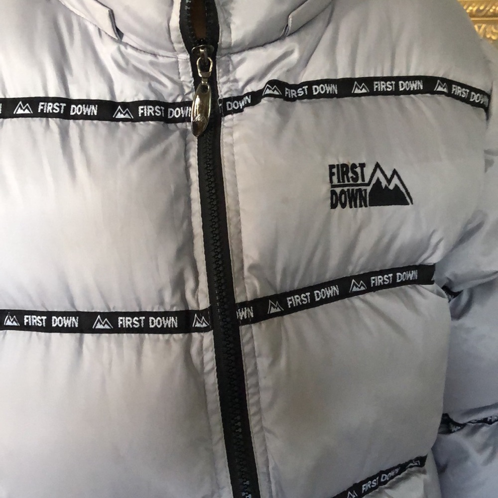 FIRST DOWN Jacket - Picture 4 of 12